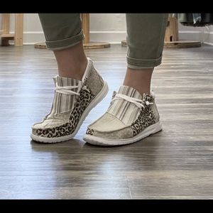 Multi printed high top loafers